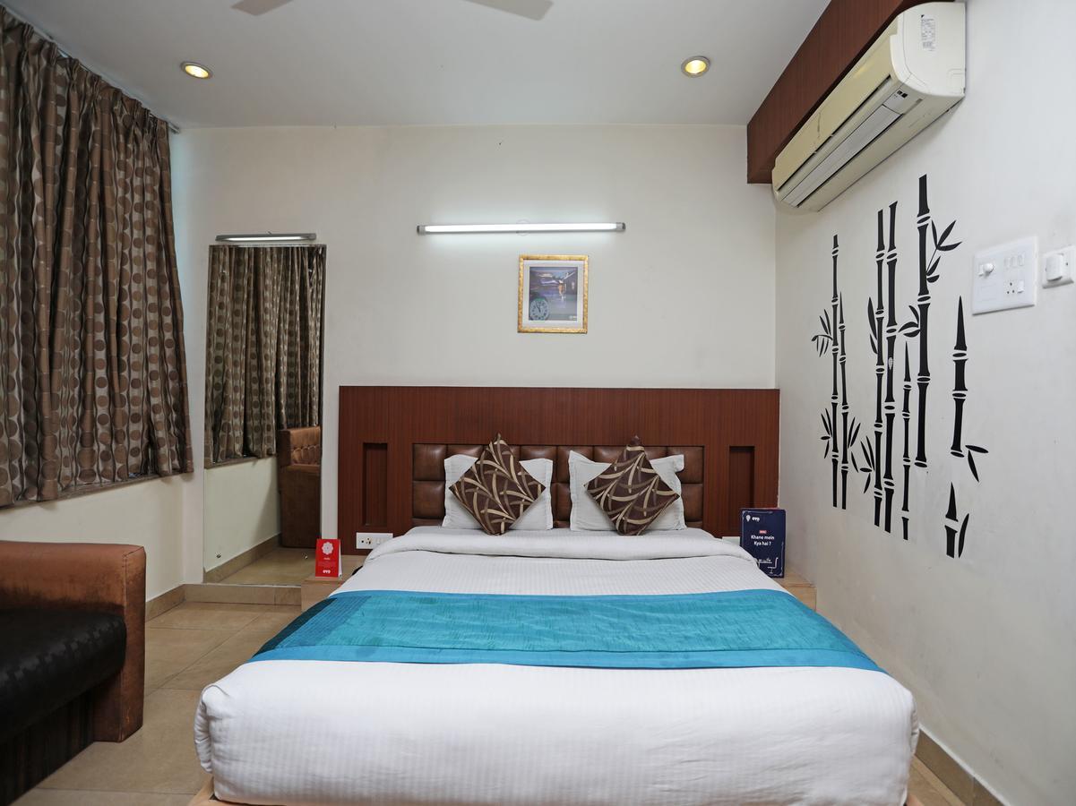 Oyo 1524 Hotel Vaani Continental Kanpur Exterior foto