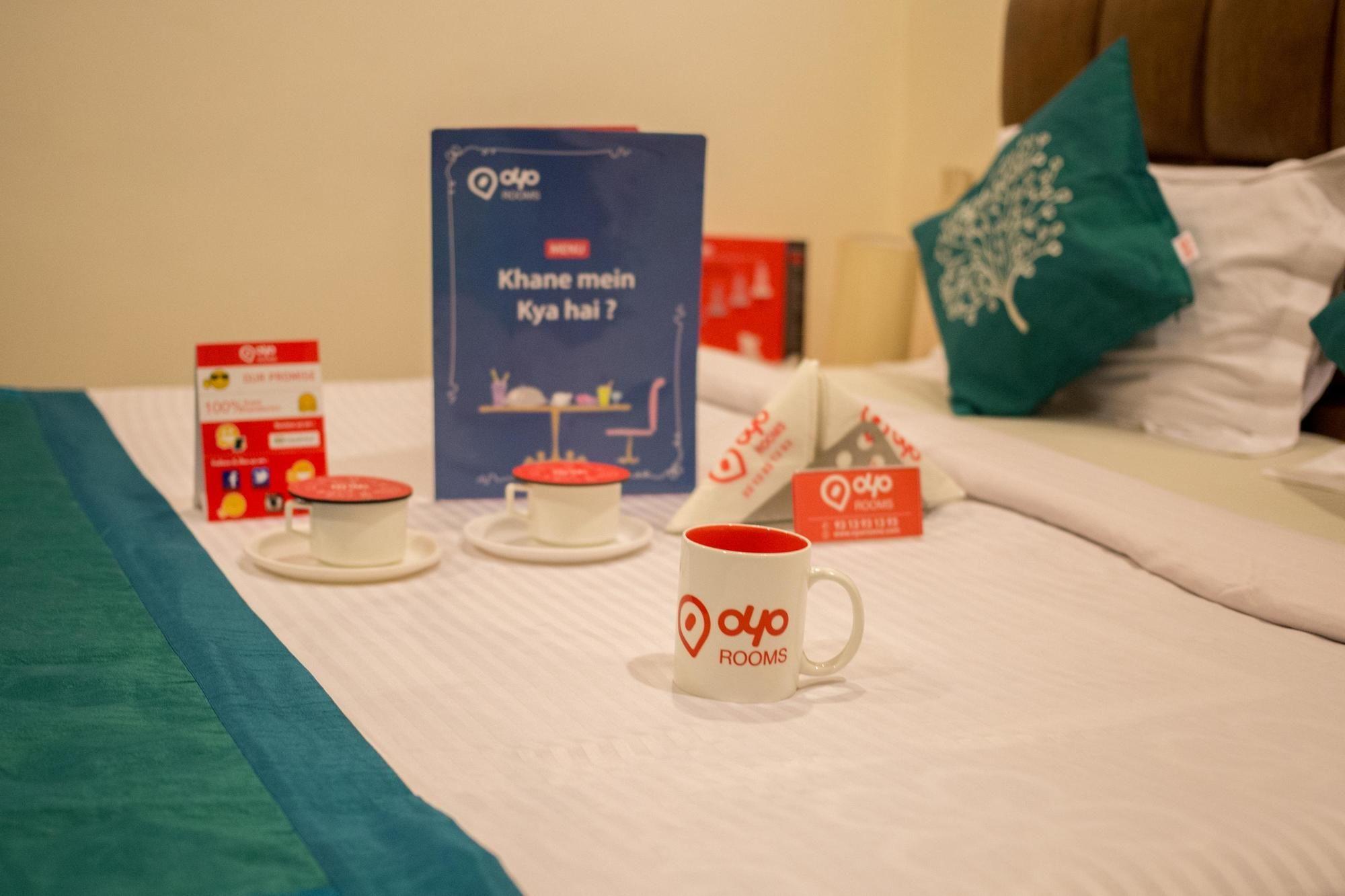 Oyo 1524 Hotel Vaani Continental Kanpur Exterior foto